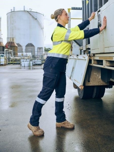 Picture of Bisley Ladies Apex 240 FR Taped Ripstop Cargo Pant