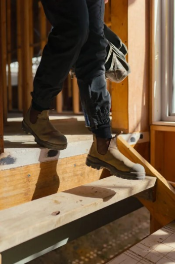 Picture of Blundstone ROTOFLEX Unisex Slip on Safety Boot Rustic Brown