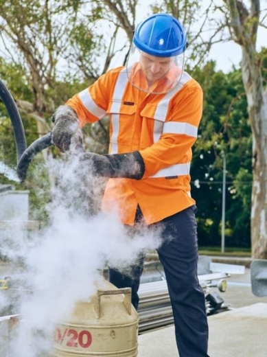 Picture of Bisley Mens Apex 185 X Taped Biomotion Hi Vis FR Ripstop Vented Shirt